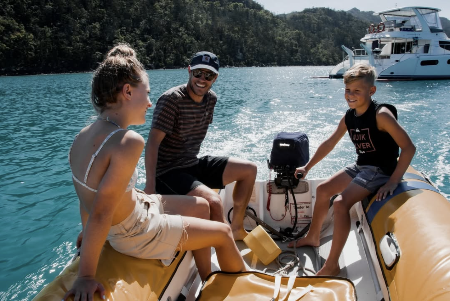Tender ride between anchorages